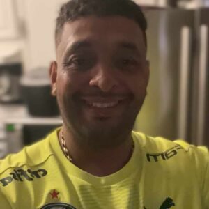 Cleidistone Oliveira